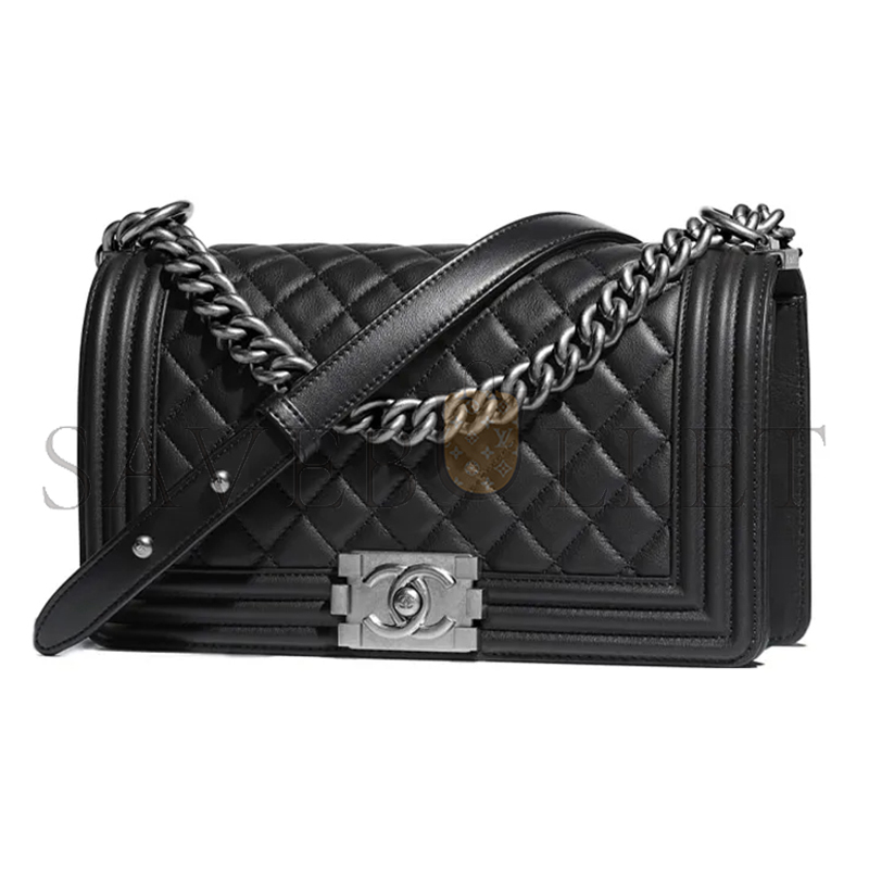 CHANEL CAVIAR MEDIUM CALFSKIN QUILTED BOY FLAP BLACK A67086 Y09953 94305 (25*15*9cm)